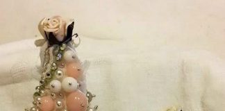 Alberelli di Natale fai da te: come crearne uno con delle perline