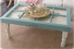 Tavolino shabby chic di colore azzurro