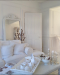 living room white boiserie